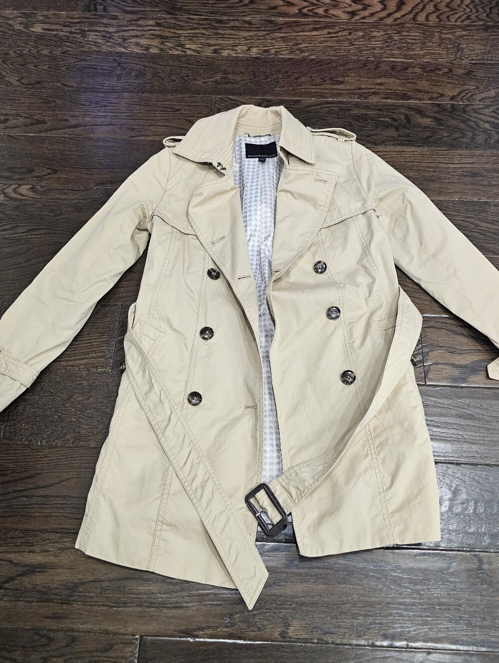 Banana Republic Trench Coat, Size XXS P, Great Condition